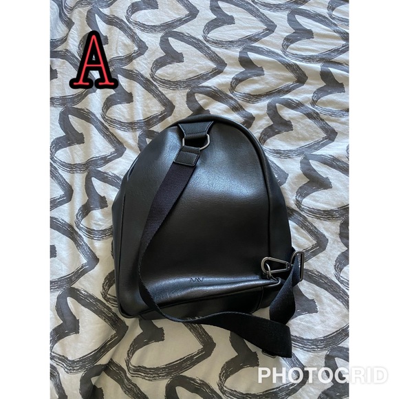 Used handbags - Picture 5 of 16